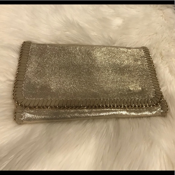 24hr Sale $25 Metallic Chain Clutch - Picture 2 of 7